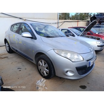 renault megane iii berlina 5 p del año 2011
