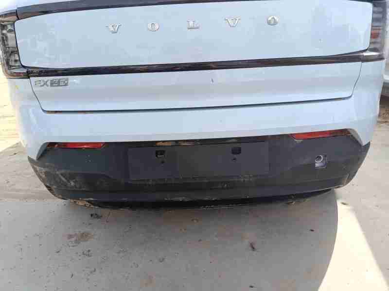 Recambio de paragolpes trasero para volvo ex30 plus 2wd pure electric referencia OEM IAM   