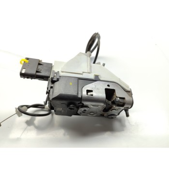 Recambio de cerradura puerta delantera derecha para peugeot partner kombi outdoor referencia OEM IAM 828405  