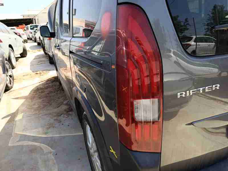 Recambio de piloto trasero izquierdo para peugeot rifter 1.5 bluehdi 130 referencia OEM IAM 9819427380  