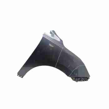 Recambio de aleta delantera derecha para hyundai ix35 classic 2wd referencia OEM IAM 663212S050  