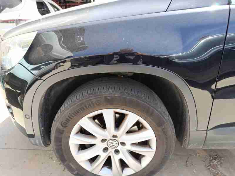 Recambio de aleta delantera izquierda para volkswagen tiguan (5n_) 1.4 tsi referencia OEM IAM 5N0821105A  