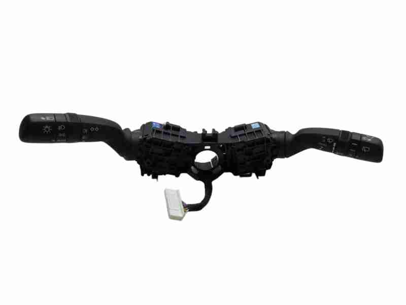 Recambio de mando multifuncion para toyota yaris cross hybrid 2wd active tech referencia OEM IAM 8432902040 / 8465202A50  