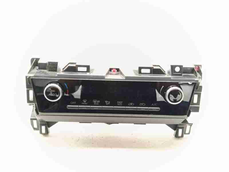 Recambio de mando climatizador para toyota yaris cross hybrid 2wd active tech referencia OEM IAM 559000DC70  