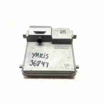 Recambio de camara vision frontal para toyota yaris cross hybrid 2wd active tech referencia OEM IAM 8646C0D010  