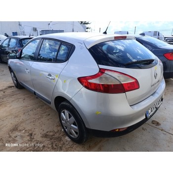 renault megane iii berlina 5 p del año 2011