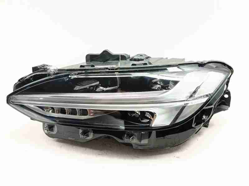Recambio de faro izquierdo para volvo v90 ii station wagon (235) b4 mild-hybrid referencia OEM IAM 31386158  