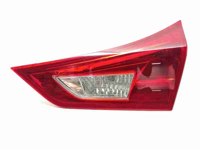 Recambio de piloto trasero derecho interior para toyota auris active referencia OEM IAM 8158102460  