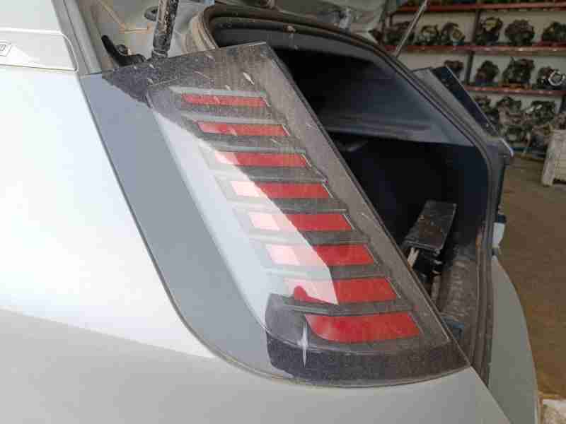 Recambio de piloto trasero izquierdo para volvo ex30 plus 2wd pure electric referencia OEM IAM 80038736  