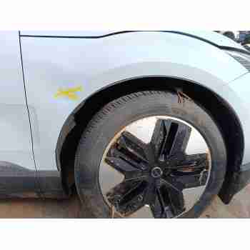 Recambio de aleta delantera derecha para volvo ex30 plus 2wd pure electric referencia OEM IAM 80009029  