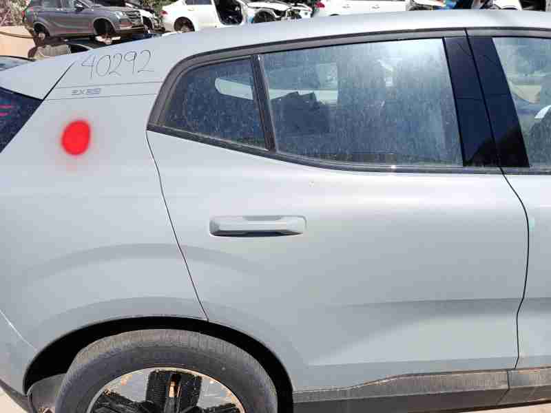 Recambio de puerta trasera derecha para volvo ex30 plus 2wd pure electric referencia OEM IAM 80009019  