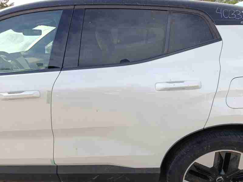Recambio de puerta trasera izquierda para volvo ex30 plus 2wd pure electric referencia OEM IAM 80009017  