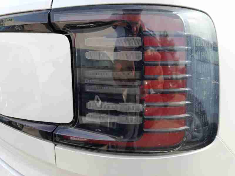 Recambio de piloto trasero derecho para volvo ex30 plus 2wd pure electric referencia OEM IAM 80044002  