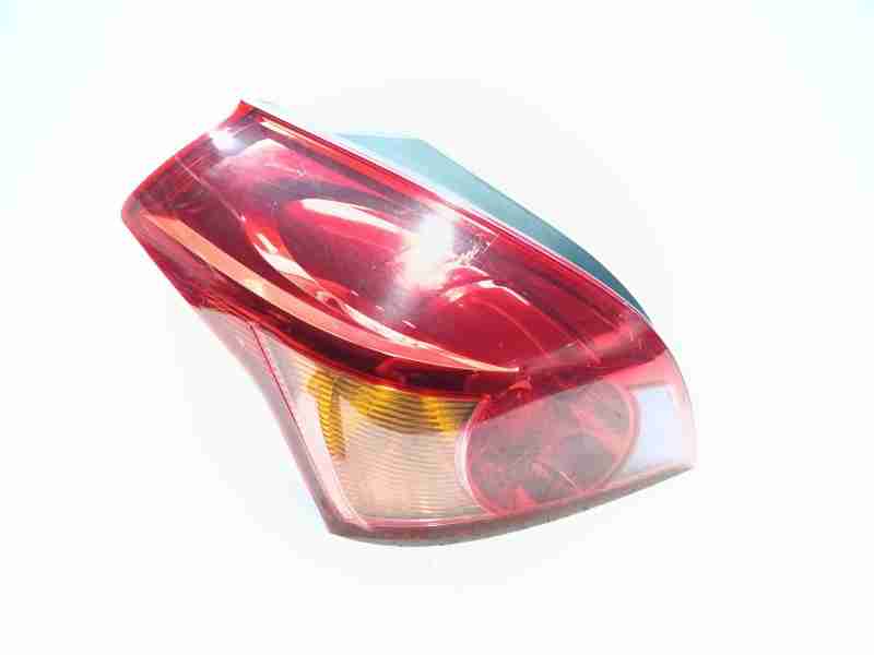 Recambio de piloto trasero izquierdo para kia cee´d active referencia OEM IAM 924011H500  