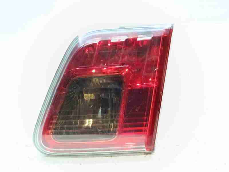 Recambio de piloto trasero derecho interior para toyota avensis (t27) active referencia OEM IAM 8158105090  