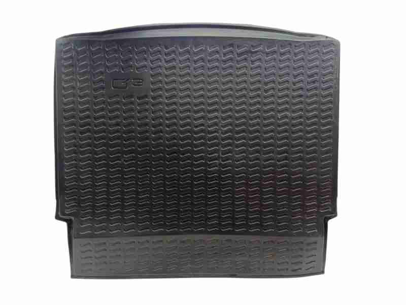 Recambio de alfombra piso maletero delantero para audi q3 sportback (f3n) 2.5 rs quattro referencia OEM IAM 83A061180  