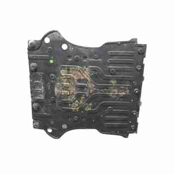 Recambio de cubrecarter para volvo ex30 plus 2wd pure electric referencia OEM IAM 80017057  