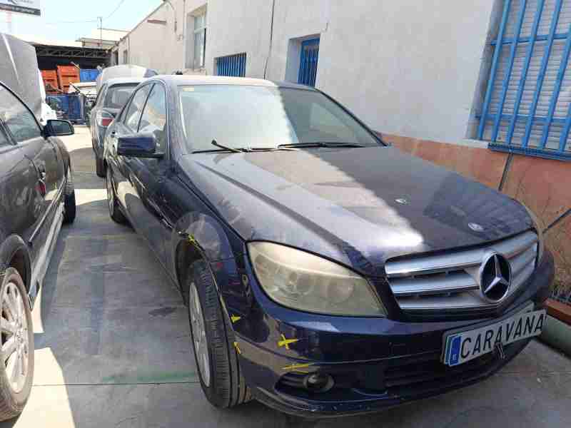 mercedes-benz clase c (w204) del año 2023