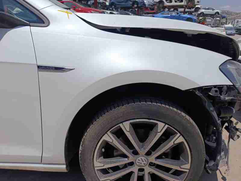 Recambio de aleta delantera derecha para volkswagen golf vii (5g1, bq1, be1, be2) 2.0 gtd referencia OEM IAM 5G0821106A  