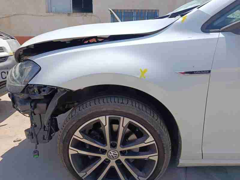 Recambio de aleta delantera izquierda para volkswagen golf vii (5g1, bq1, be1, be2) 2.0 gtd referencia OEM IAM 5G0821105A  