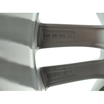 Recambio de llanta para volkswagen golf vii lim. sport by r-line bluemotion referencia OEM IAM 5G0601025AE  