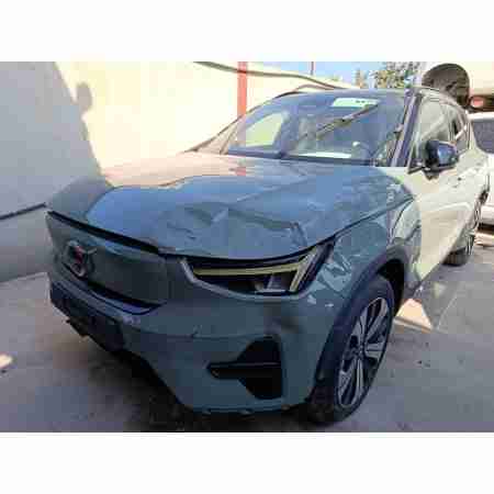 VOLVO XC40 (536)