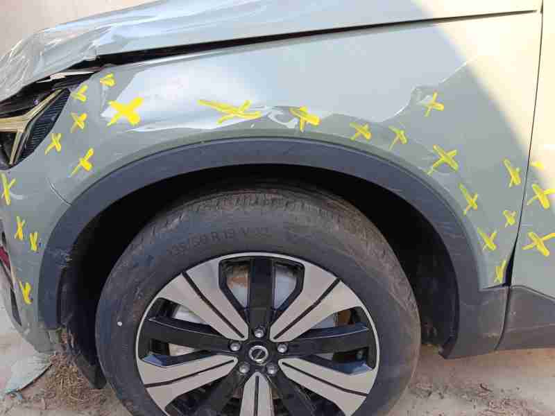 Recambio de aleta delantera izquierda para volvo xc40 (536) recharge referencia OEM IAM 31651217  