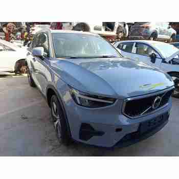 volvo xc40 (536) del año 2025