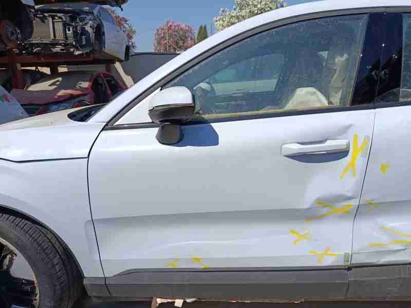 Recambio de puerta delantera izquierda para volvo ex30 plus 2wd pure electric referencia OEM IAM 80009009  