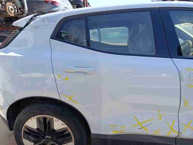 Recambio de puerta trasera derecha para volvo ex30 plus 2wd pure electric referencia OEM IAM 80009019  