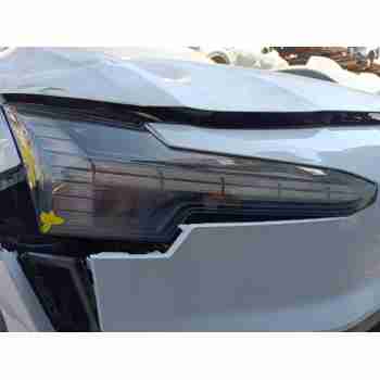 Recambio de faro derecho para volvo ex30 plus 2wd pure electric referencia OEM IAM 80000618  