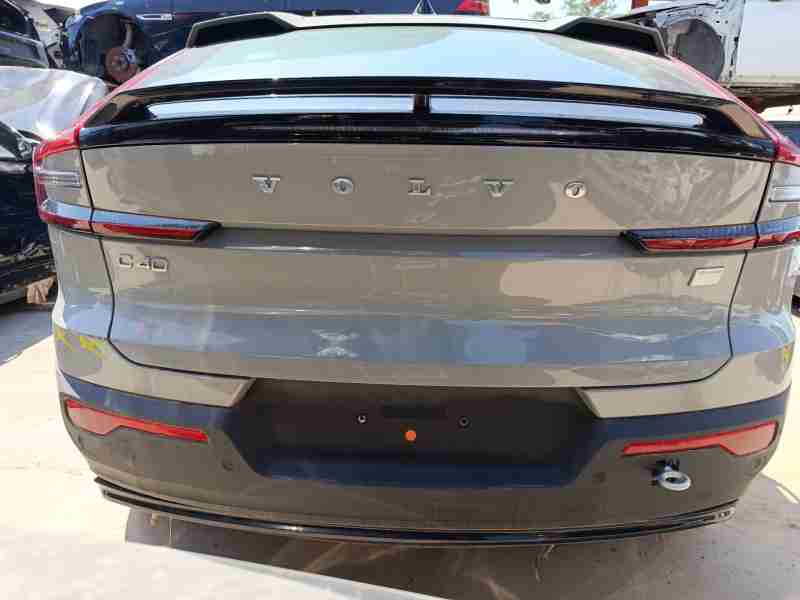 Recambio de paragolpes trasero para volvo c40 (539) recharge referencia OEM IAM 36011872  