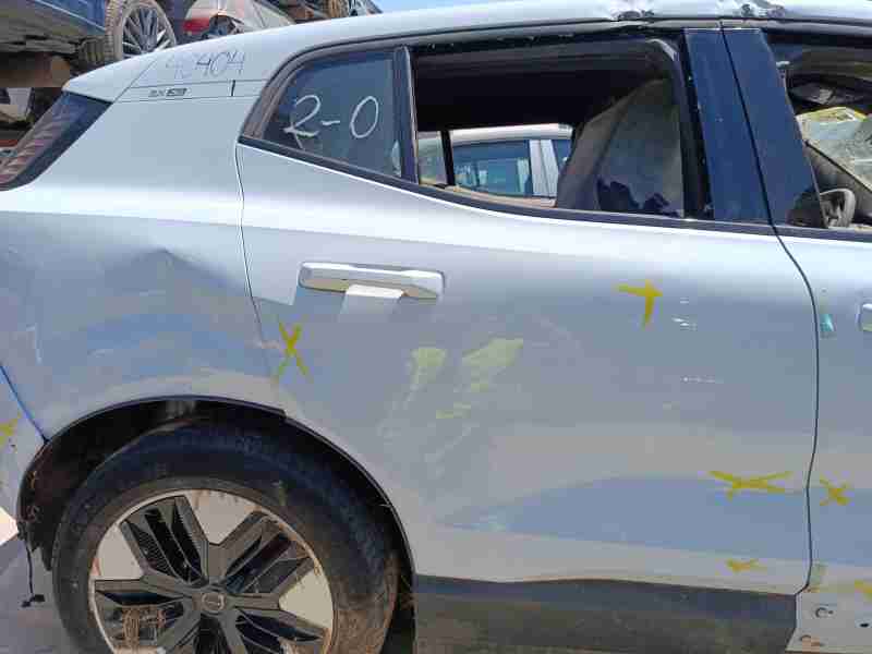 Recambio de puerta trasera derecha para volvo ex30 plus 2wd pure electric referencia OEM IAM 80009019  