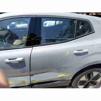 Recambio de puerta trasera izquierda para volvo ex30 plus 2wd pure electric referencia OEM IAM 80009017  