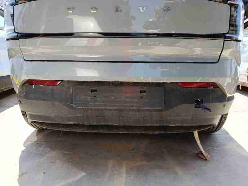 Recambio de paragolpes trasero para volvo ex30 plus 2wd pure electric referencia OEM IAM   