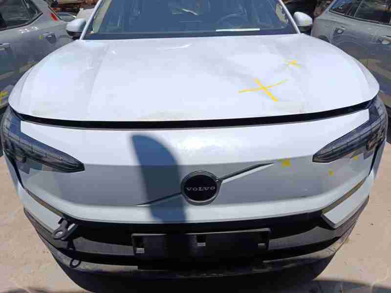 Recambio de paragolpes delantero para volvo ex30 plus 2wd pure electric referencia OEM IAM   