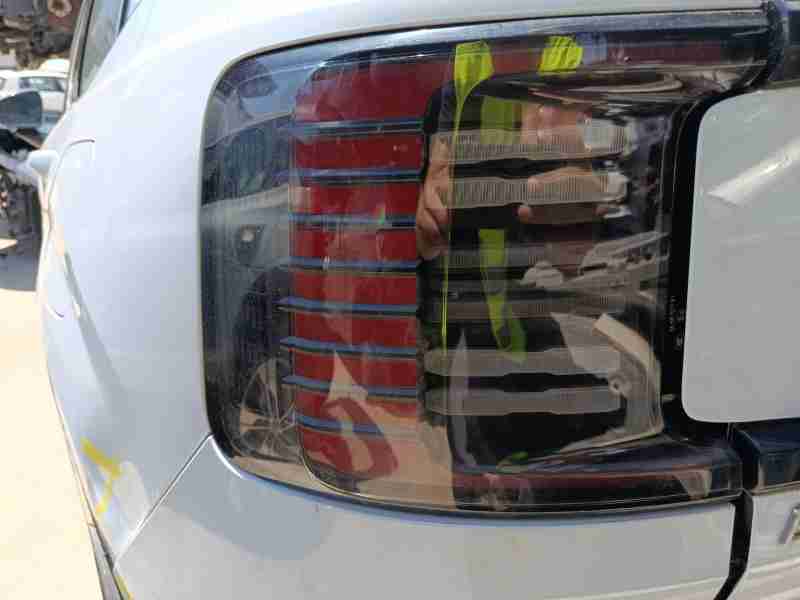 Recambio de piloto trasero izquierdo para volvo ex30 plus 2wd pure electric referencia OEM IAM 80044001  