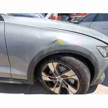 Recambio de aleta delantera derecha para volvo v60 ii cross country (227) b4 mild-hybrid awd referencia OEM IAM 31468171  