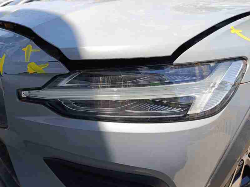 Recambio de faro izquierdo para volvo v60 ii cross country (227) b4 mild-hybrid awd referencia OEM IAM 32314182  