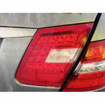 PILOTO TRASERO DERECHO INTERIOR A2129060258 / 212906025864 
