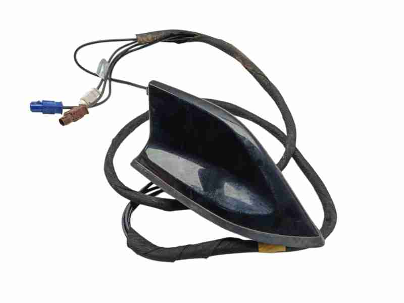 Recambio de antena para renault captur ii evolution referencia OEM IAM 8201731020T  