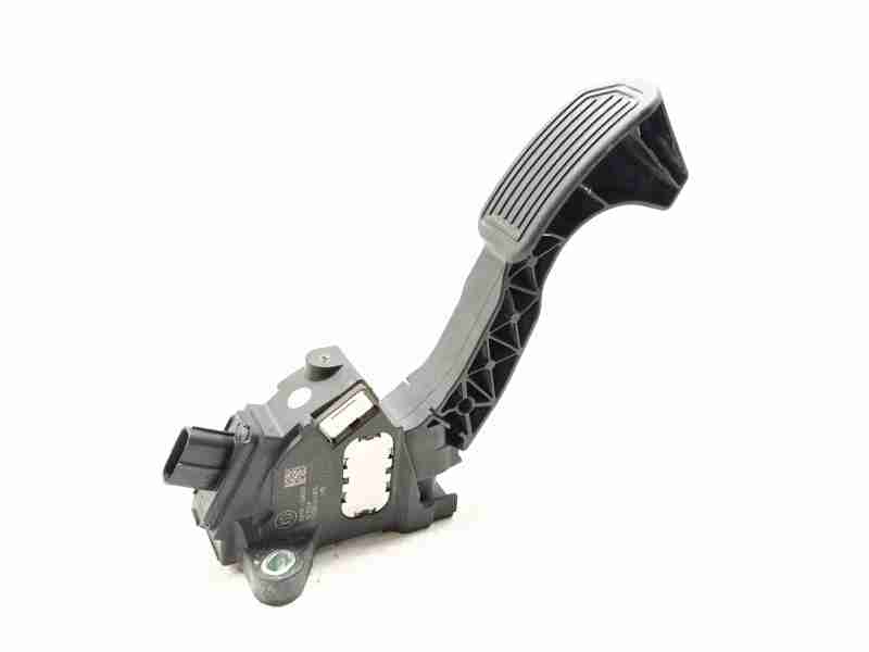 Recambio de pedal acelerador para toyota auris active referencia OEM IAM 781100W040  