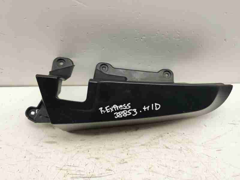Recambio de moldura para renault express furgoneta/monovolumen 1.3 tce 100 (f6ma) referencia OEM IAM 903909258R  