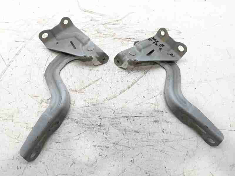 Recambio de bisagra capot para toyota aygo x (_b7_) 1.0 vvt-i (kgb70) referencia OEM IAM 53420K0020 / 53410K0020  