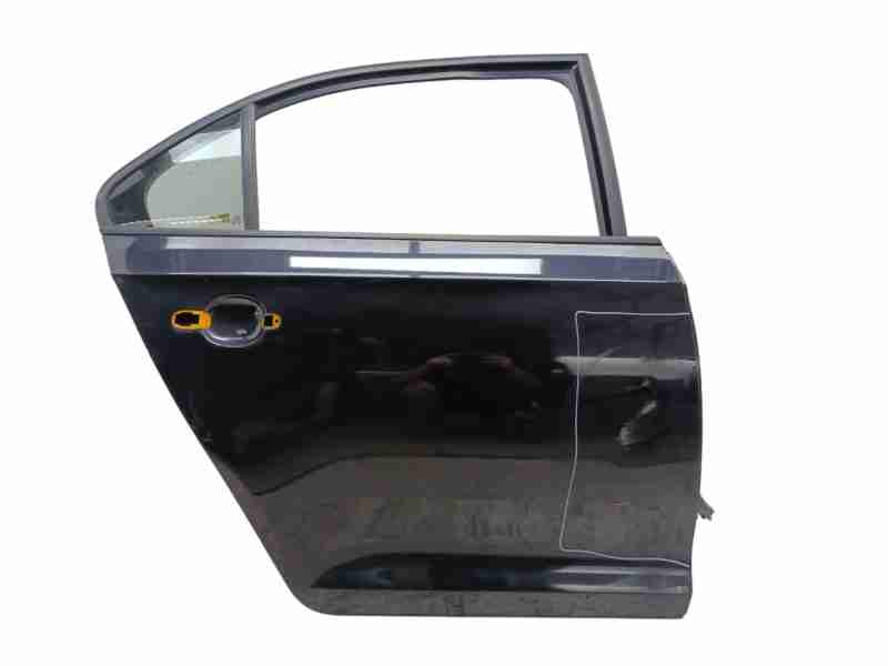 Recambio de puerta trasera derecha para skoda rapid (nh3, nk3, nk6) 1.6 tdi referencia OEM IAM 5JA833052C / 5JA833056B  