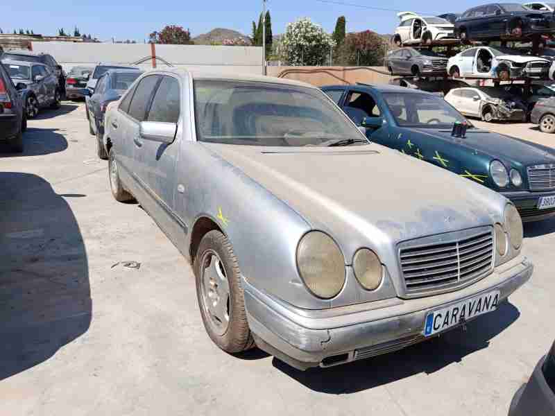 mercedes-benz clase e (w210) del año 1997