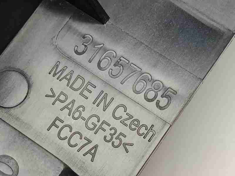 Recambio de soporte radiador para volvo xc90 ii (256) b5 mild-hybrid awd referencia OEM IAM 31657685  