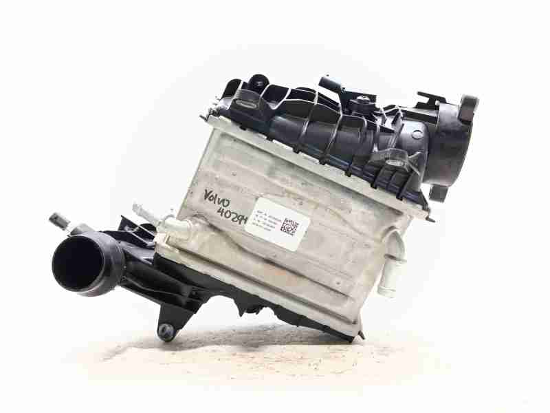 Recambio de intercooler para volvo v60 ii (225) b4 mild-hybrid referencia OEM IAM 32339085  