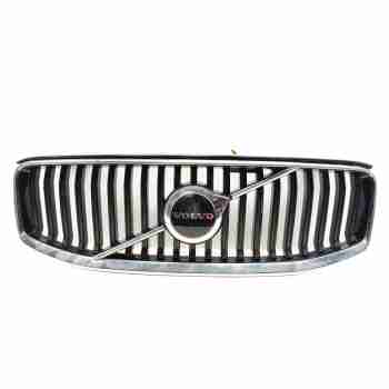 REJILLA PARAGOLPES DELANTERO 32386075 / 31425533 