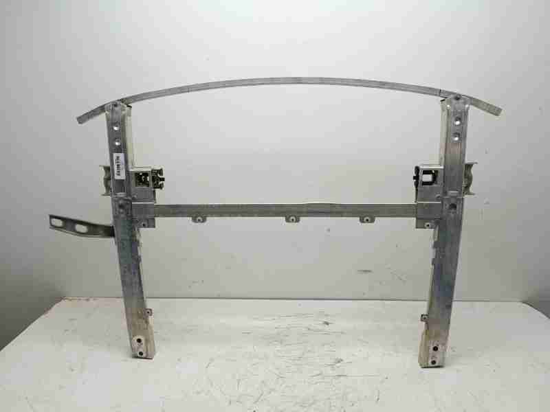 Recambio de travesaño inferior para bmw x1 (f48) xdrive 20 d referencia OEM IAM 51117301603 / 51117301604  